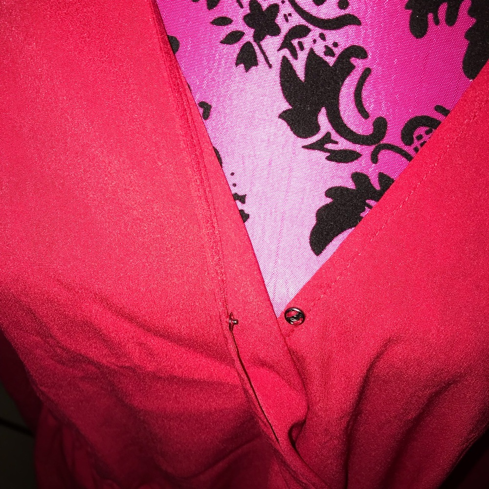 Lane Bryant red blouse with lace sleeves size 20 - Picture 4 of 5